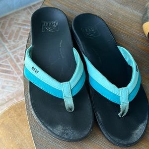 Reef turquoise ladies flip flops size 7